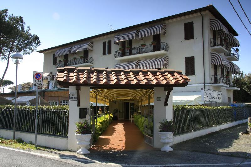 Hotel La Pineta Al Mare Forte dei Marmi Luaran gambar